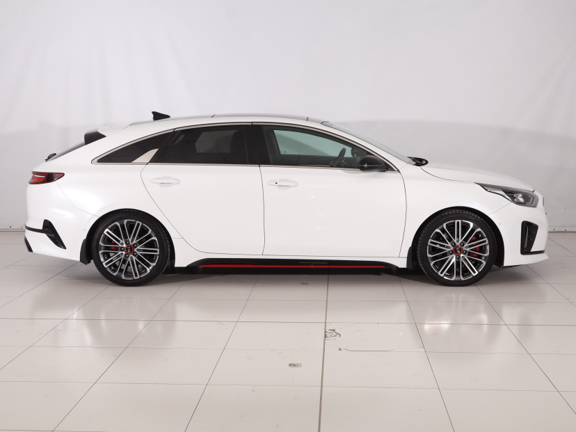 Kia ProCeed, 2021