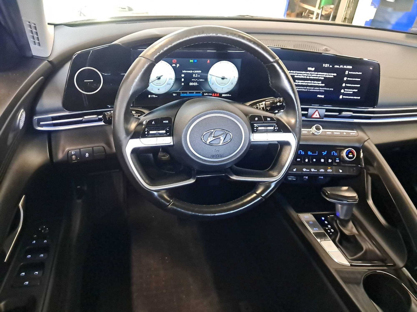 Hyundai Elantra, 2021