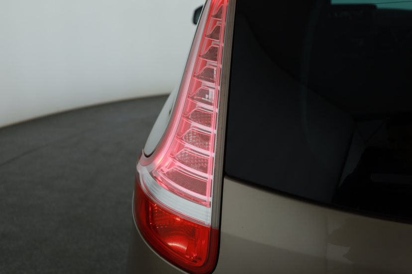 Renault Grand Scenic, 2016