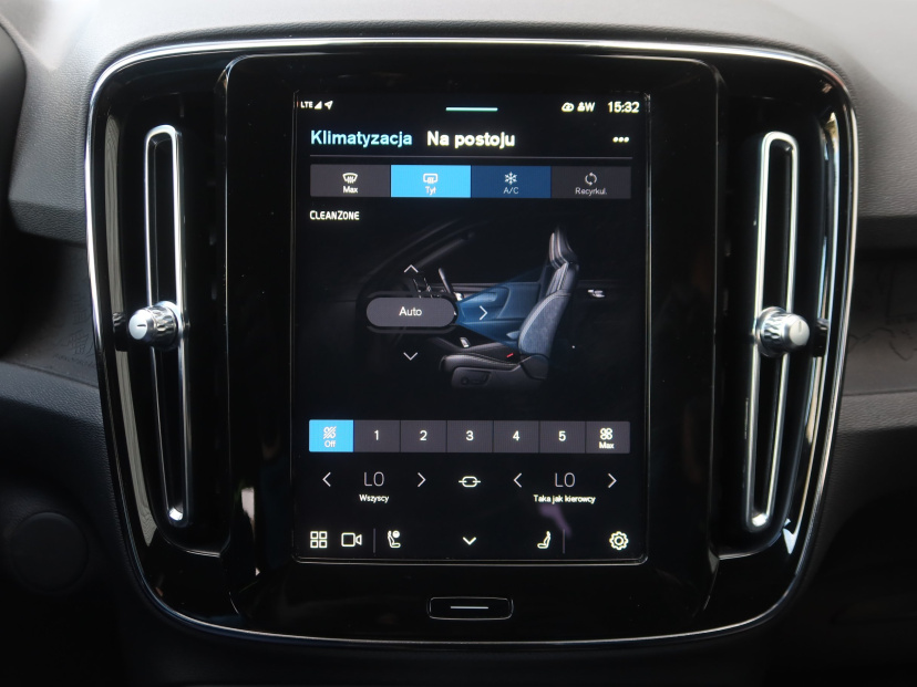 Volvo XC40, 2022