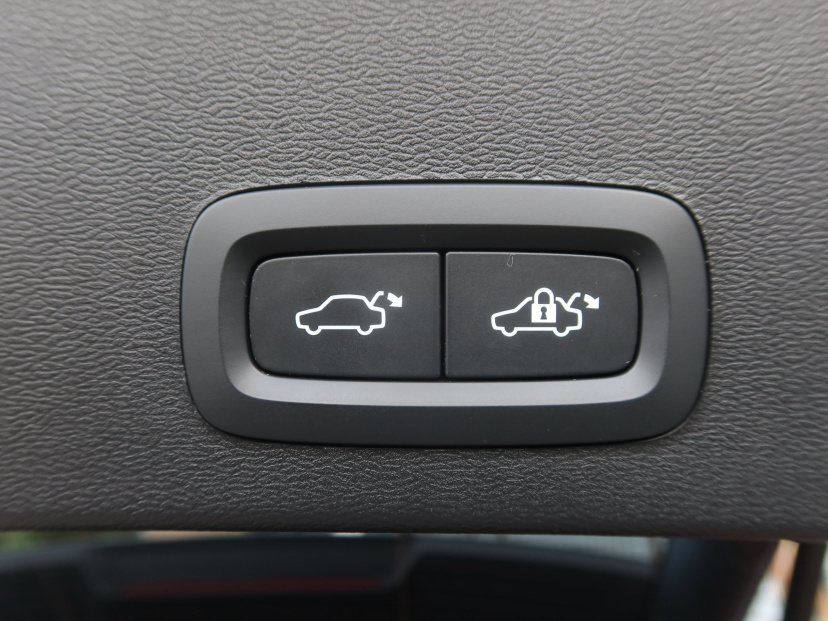 Volvo XC40, 2022