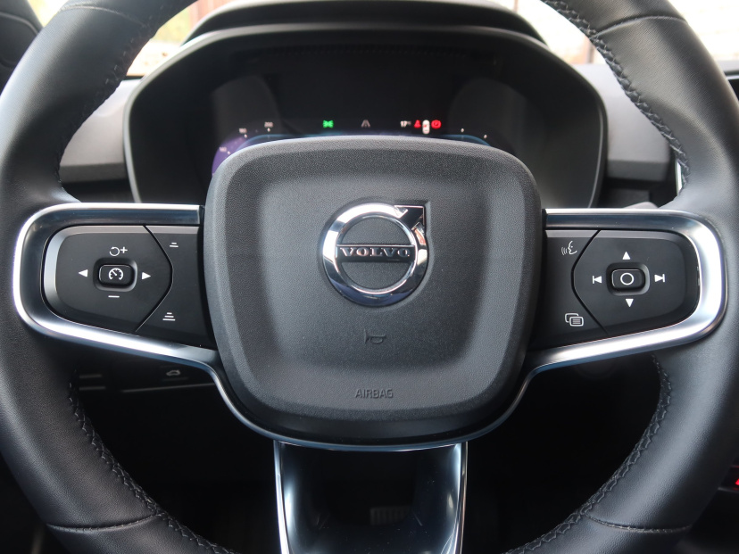 Volvo XC40, 2022