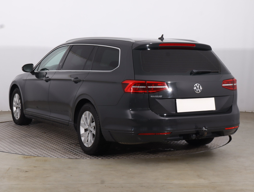 Volkswagen Passat, 2018