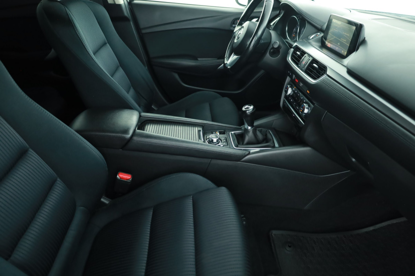 Mazda 6, 2015