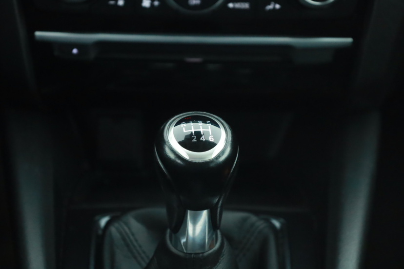 Mazda 6, 2015