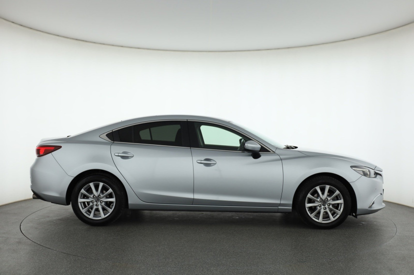 Mazda 6, 2015