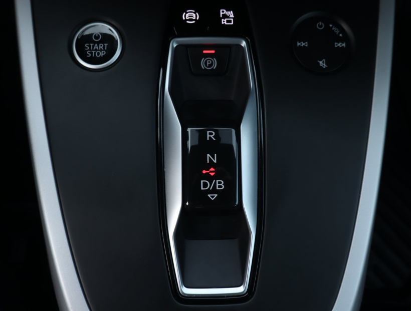 Audi Q4 e-tron, 2022