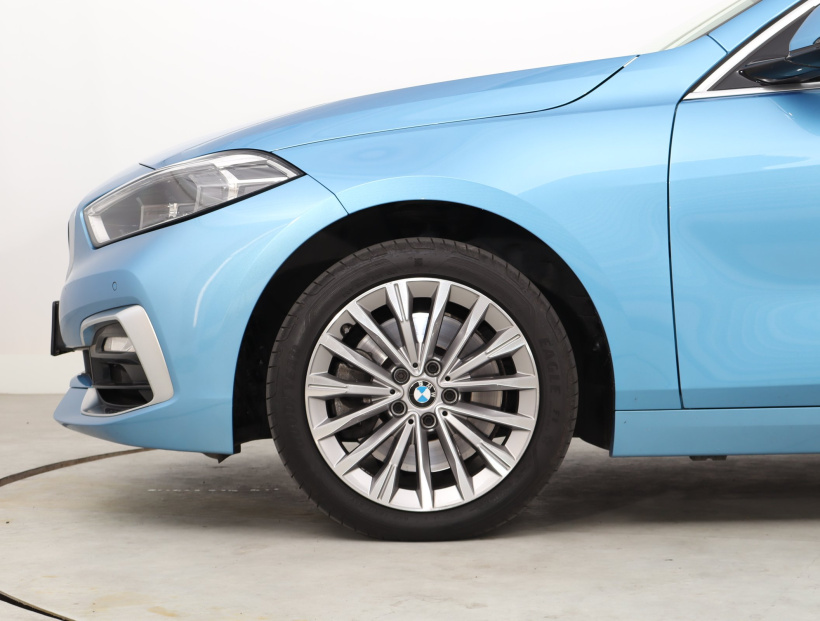 BMW 1, 2021