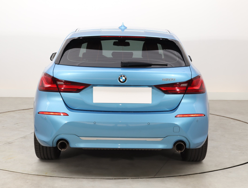 BMW 1, 2021