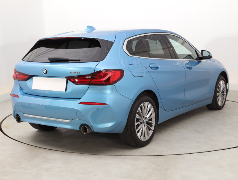 BMW 1, 2021