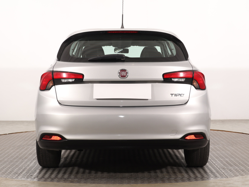 Fiat Tipo, 2017