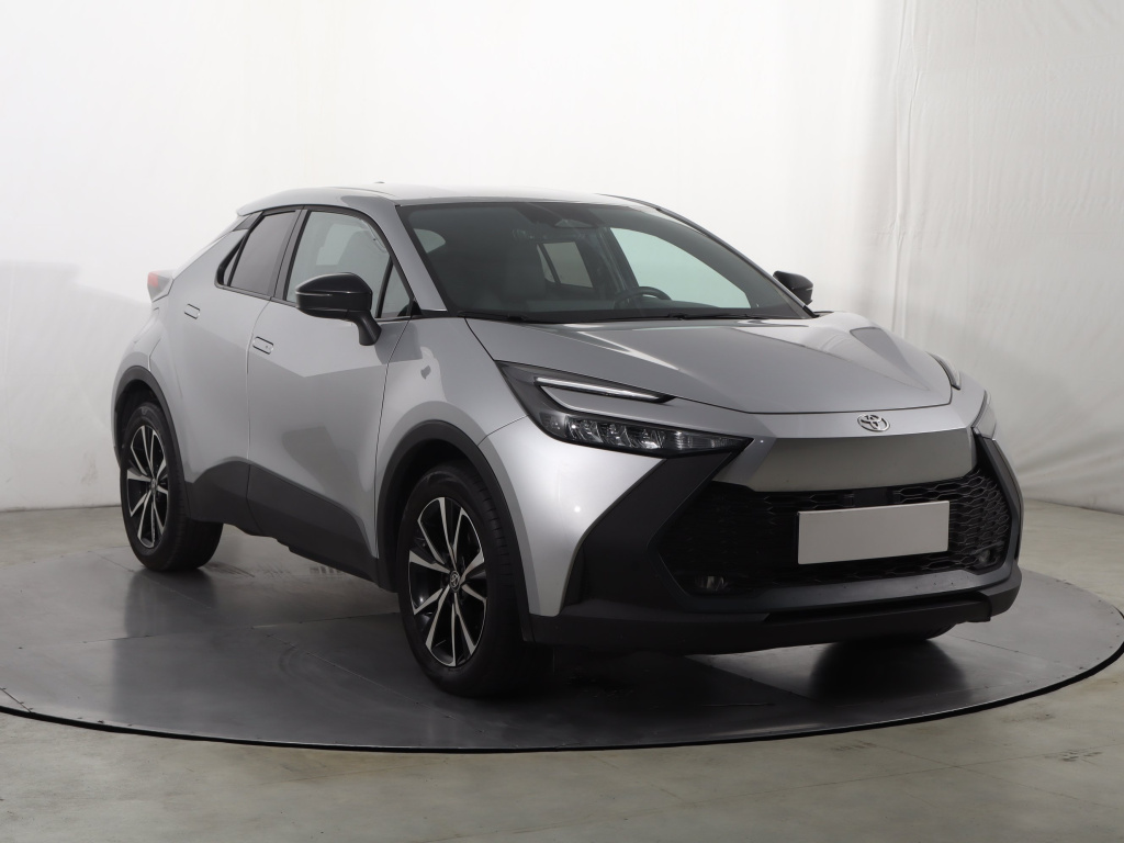 Toyota C-HR, 2024