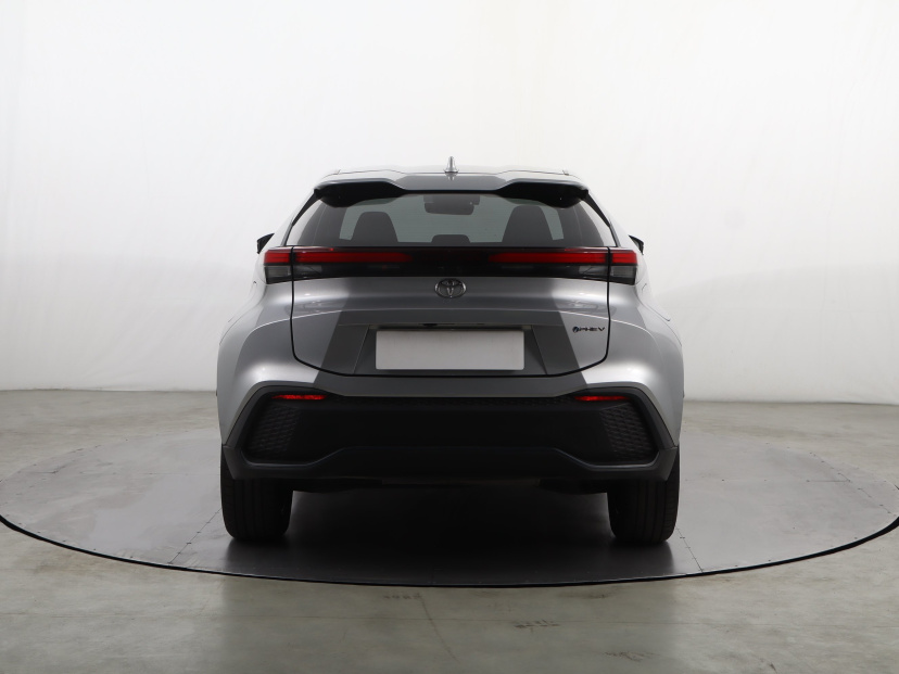 Toyota C-HR, 2024