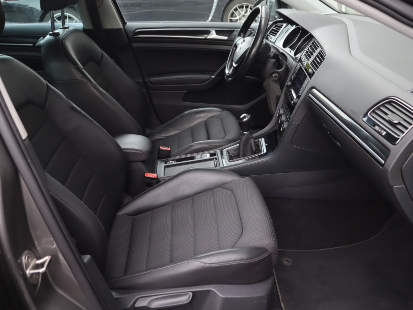 Volkswagen Golf, 2014