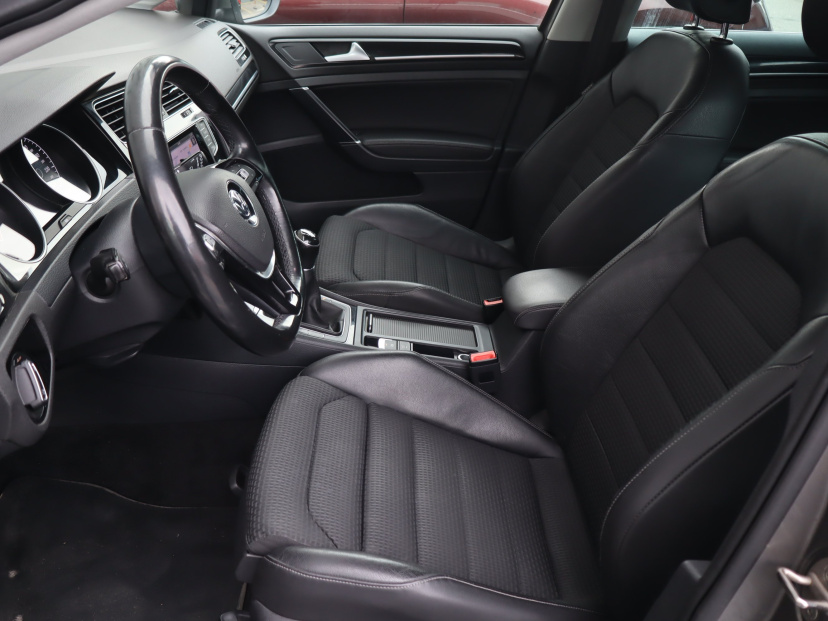 Volkswagen Golf, 2014