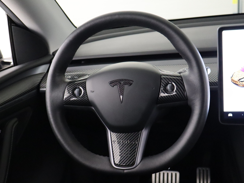Tesla Model Y, 2022