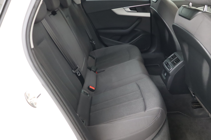 Audi A4, 2020