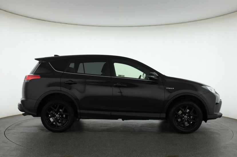 Toyota RAV 4, 2018