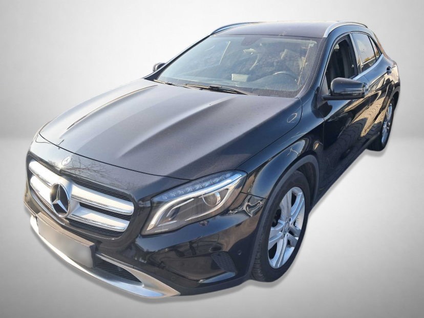 Mercedes-Benz GLA, 2015