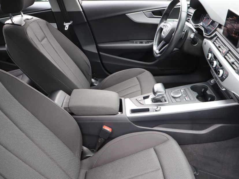 Audi A4, 2018