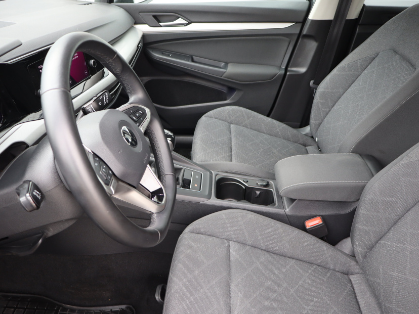 Volkswagen Golf, 2020