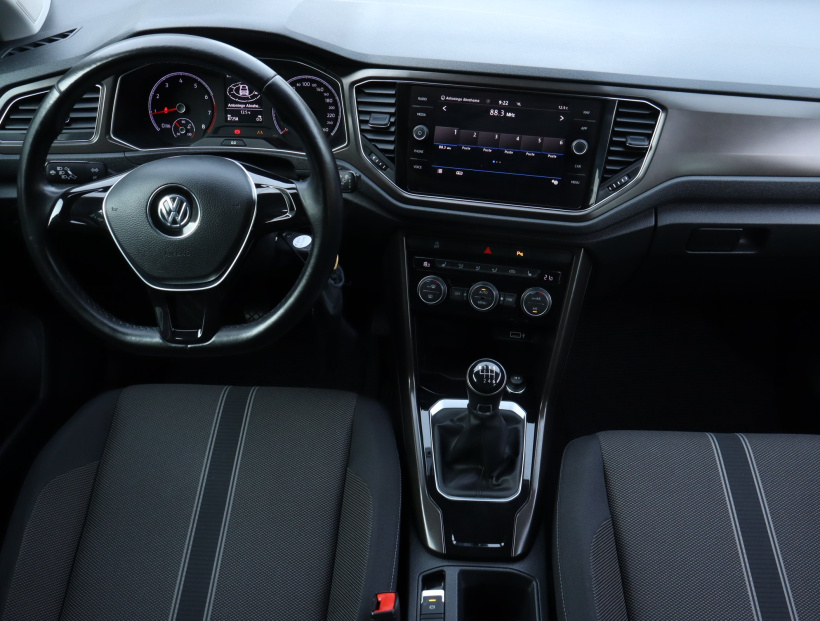 Volkswagen T-Roc, 2019