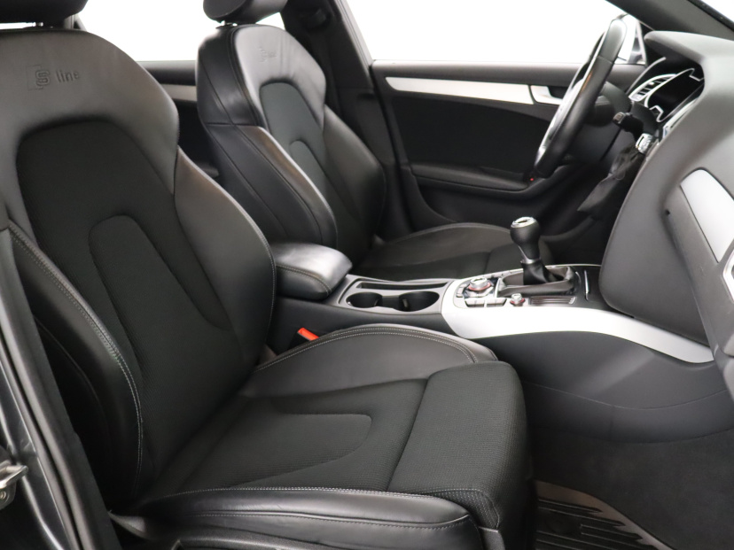 Audi A4, 2015