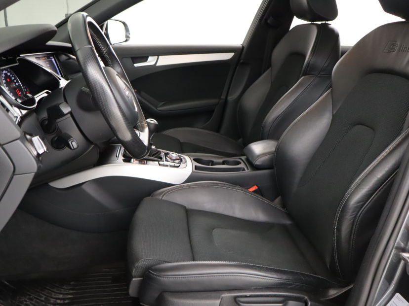 Audi A4, 2015