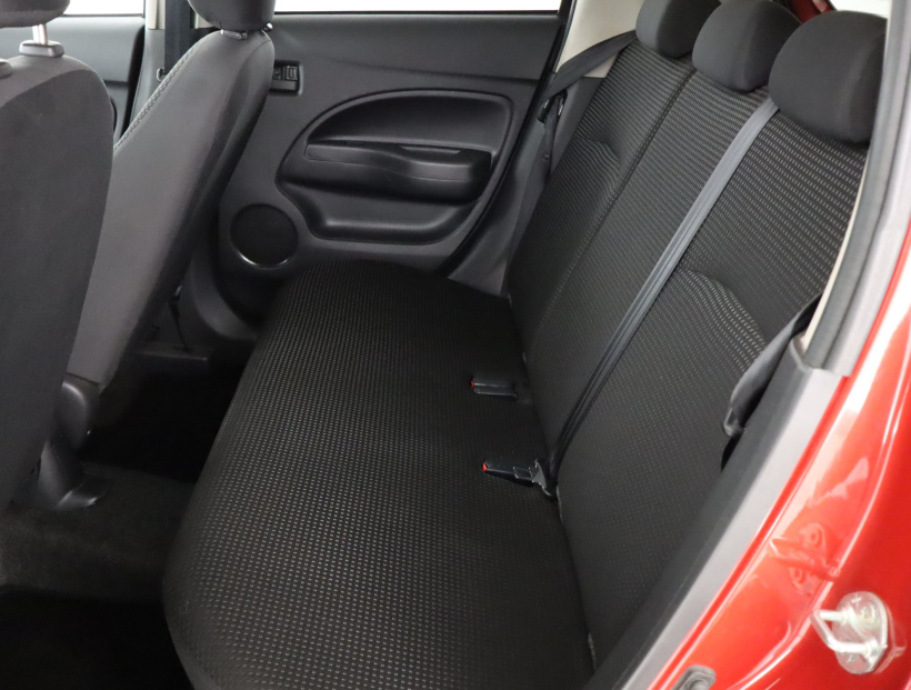 Mitsubishi Space Star, 2014