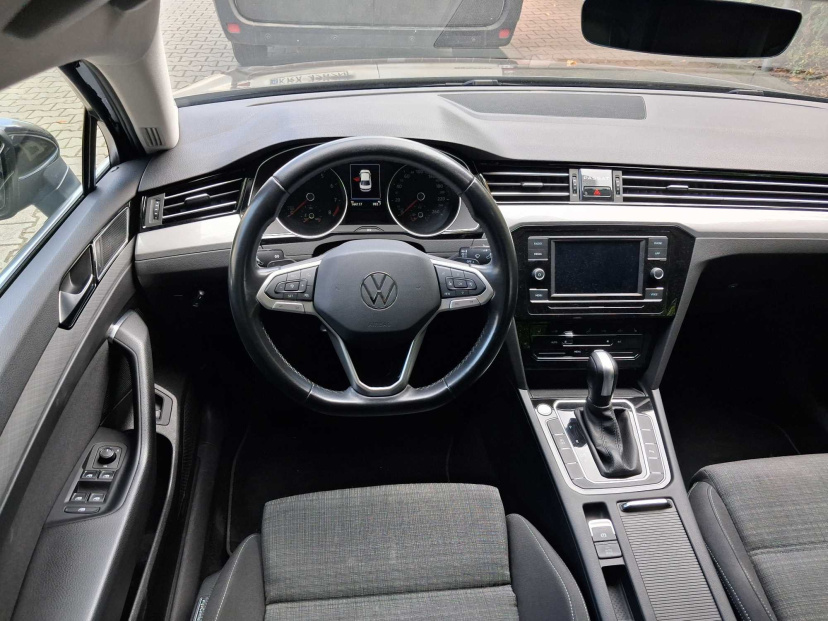 Volkswagen Passat, 2022