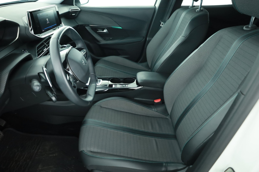 Peugeot 2008, 2021