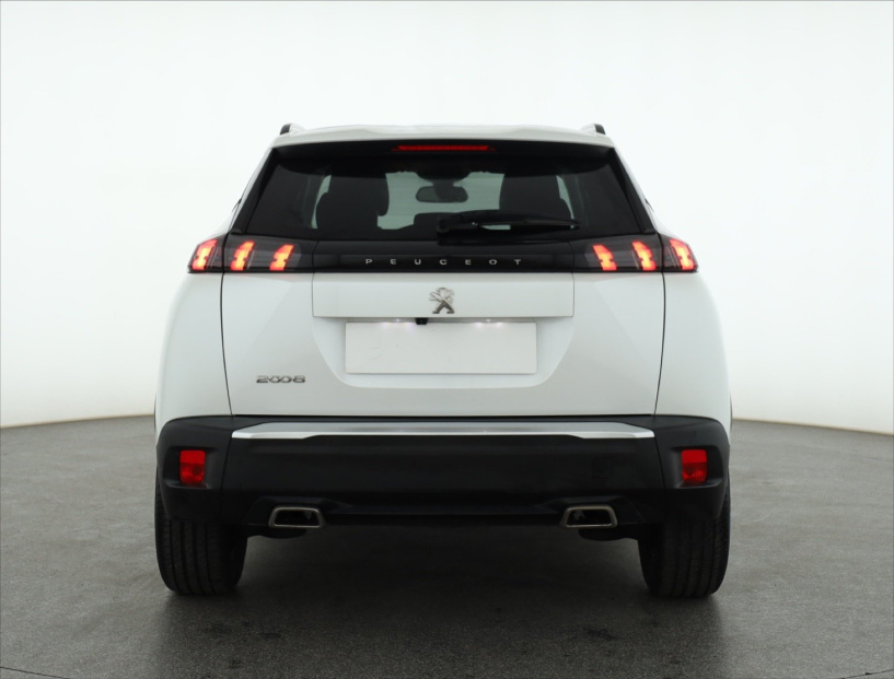 Peugeot 2008, 2021