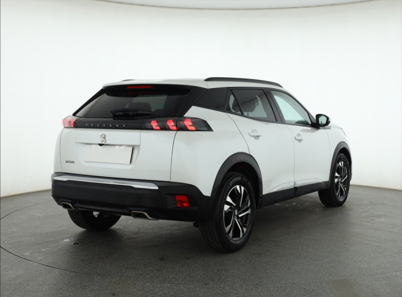 Peugeot 2008, 2021