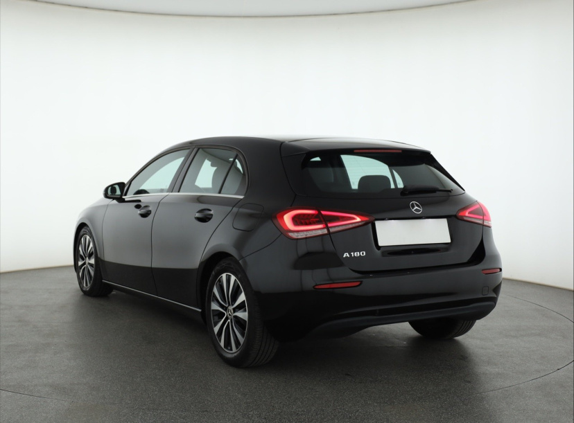 Mercedes-Benz A, 2020