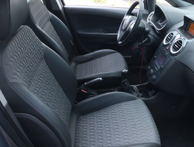 Opel Corsa, 2011