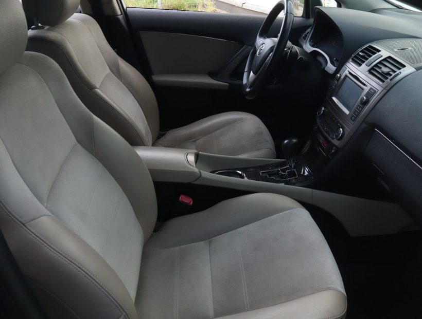 Toyota Avensis, 2014