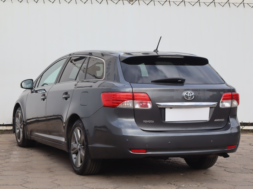 Toyota Avensis, 2014