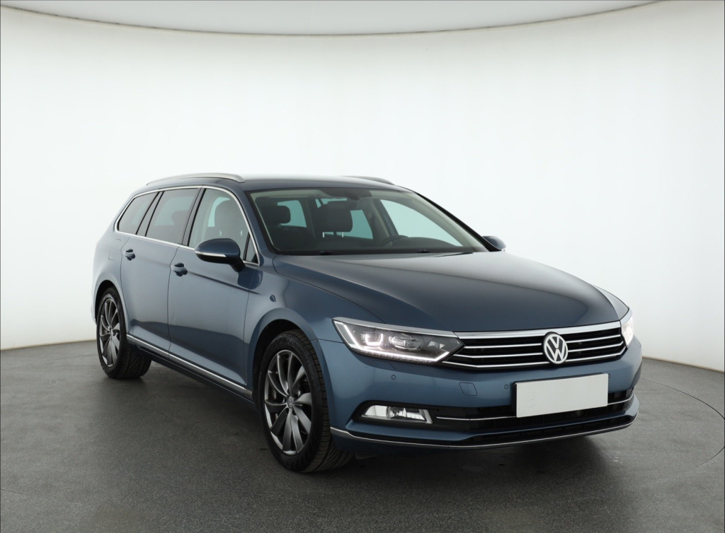 Volkswagen Passat, 2015