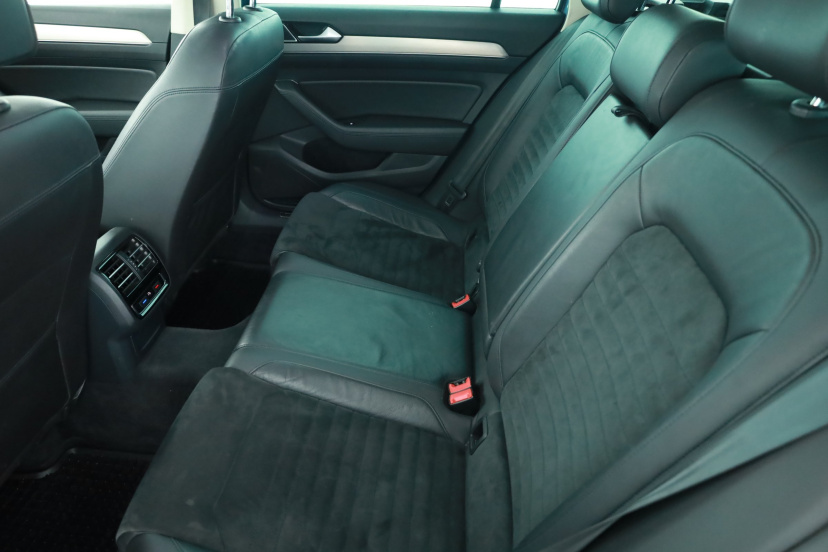 Volkswagen Passat, 2015