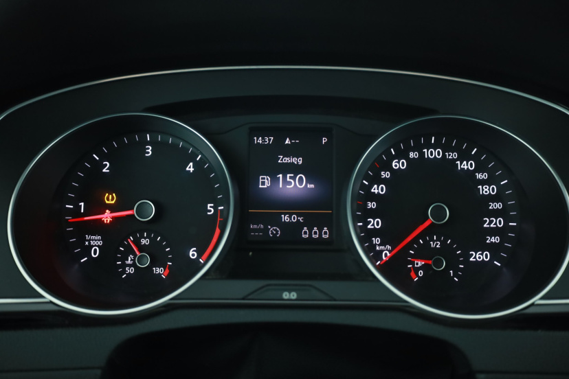Volkswagen Passat, 2015