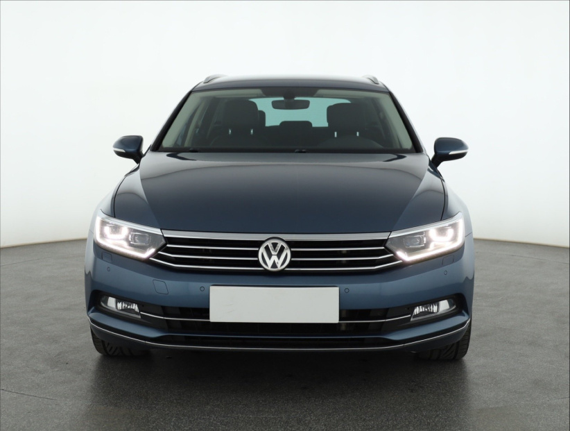 Volkswagen Passat, 2015