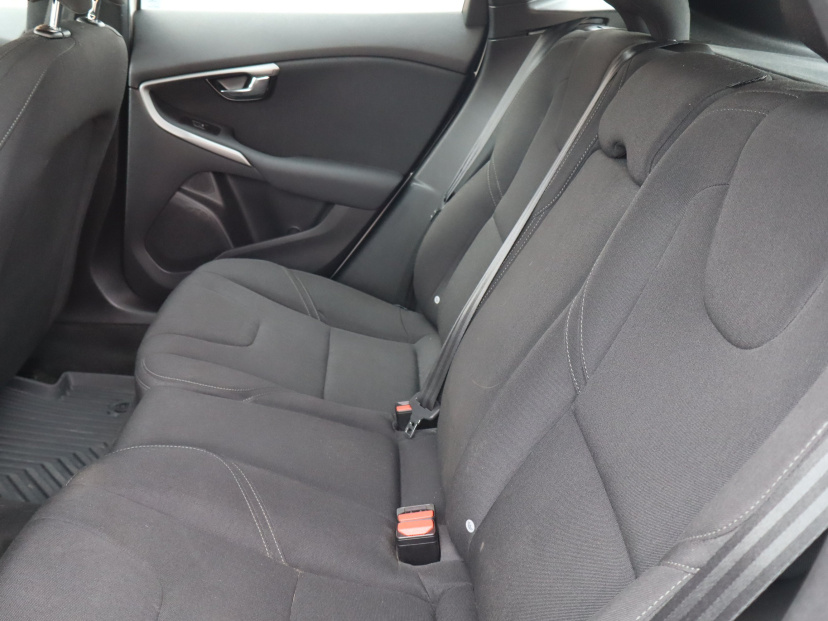 Volvo V40, 2017