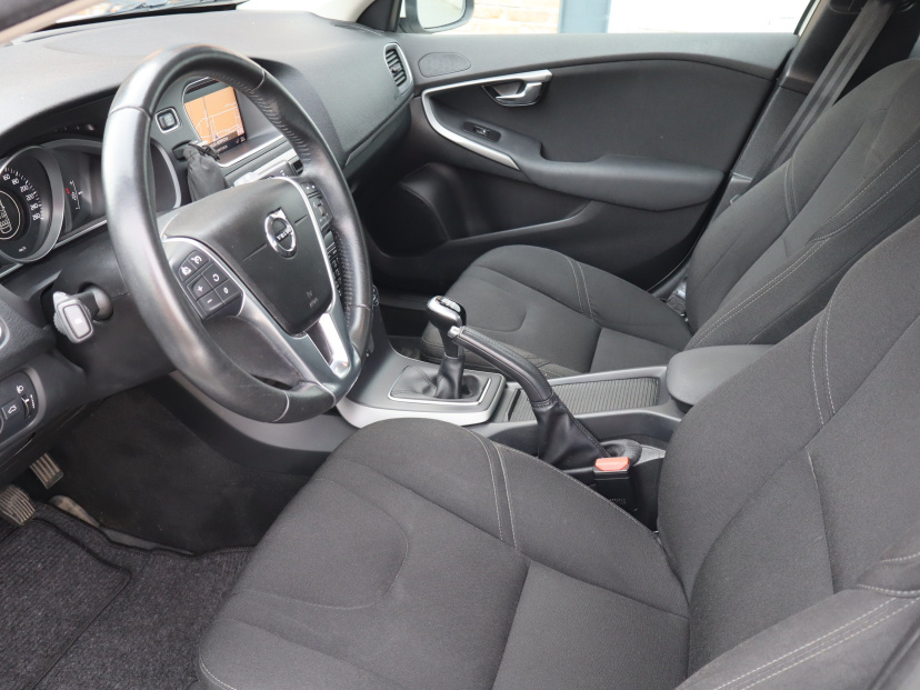 Volvo V40, 2017