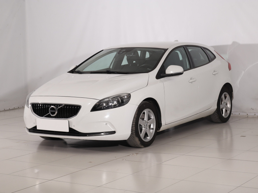 Volvo V40, 2017