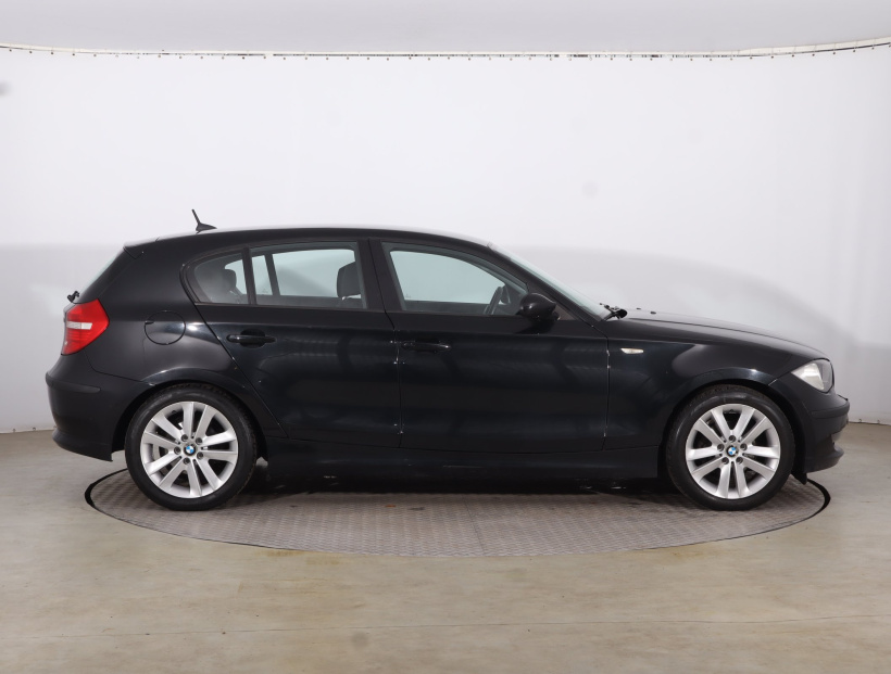BMW 1, 2009