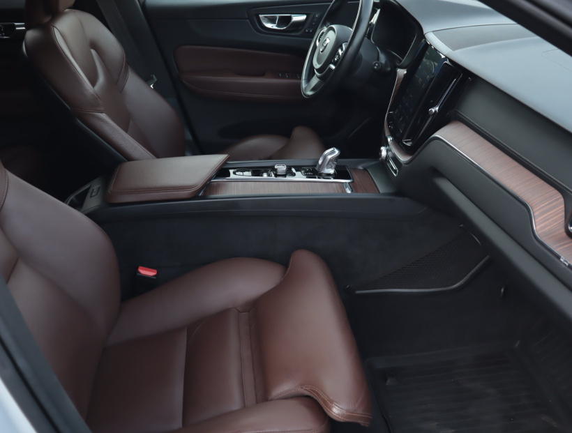 Volvo XC60, 2019