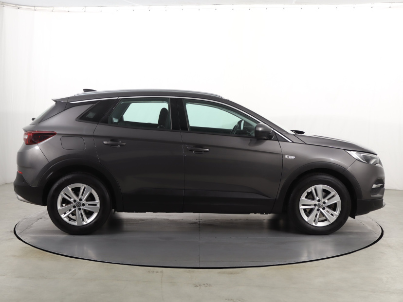 Opel Grandland, 2020