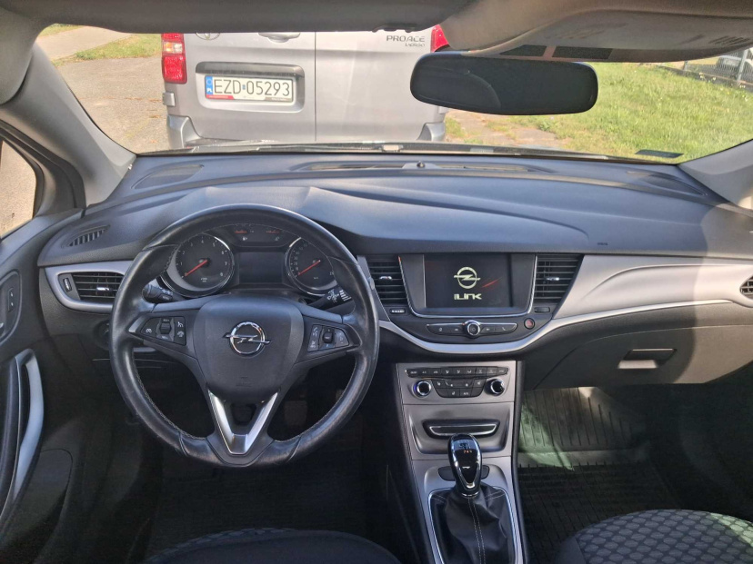 Opel Astra, 2017