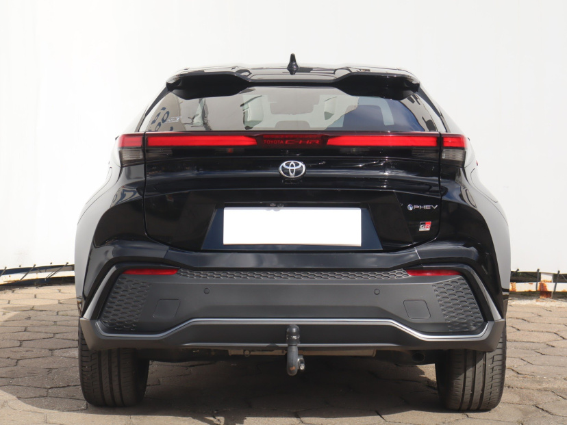 Toyota C-HR, 2024