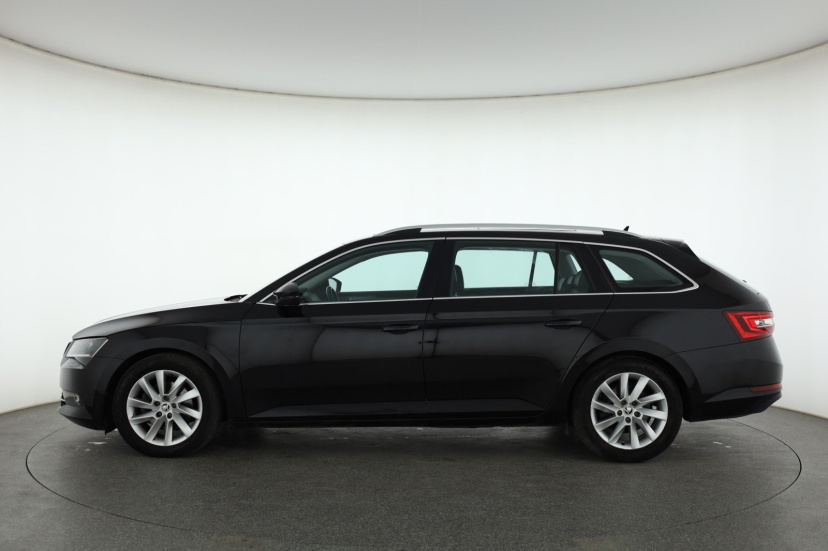 Škoda Superb, 2016